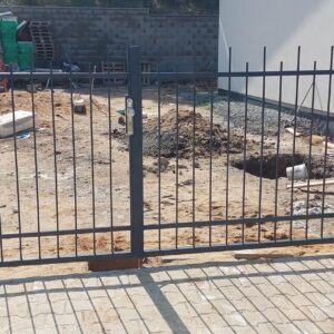 Dvoukřídlé brány a branky